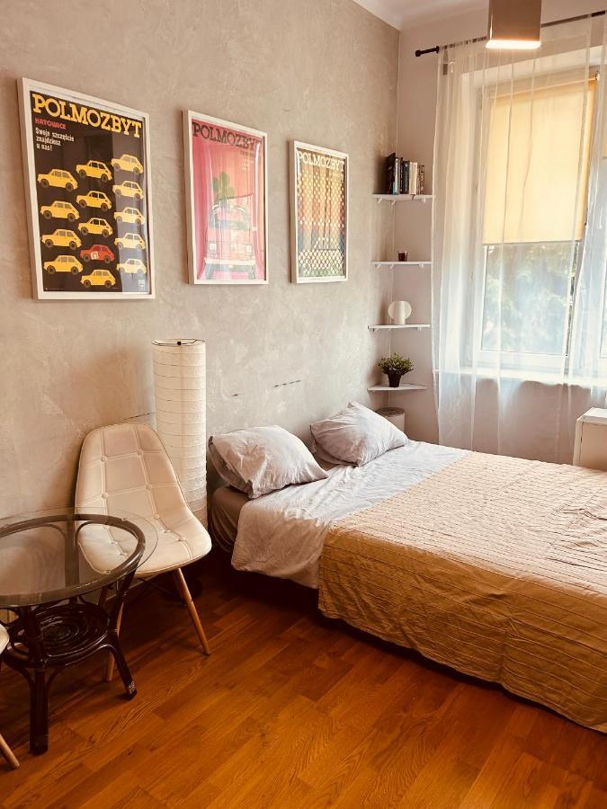 Kr Apartament Cracovie Extérieur photo
